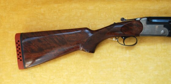 AYA 12G OVER AND UNDER YEOMAN SHOTGUN.  - Image 2