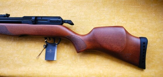 GAMO RISER AMBIDEXTROUS BEECH STOCKED PCP AIR RIFLE. - Emma Custom Rifles